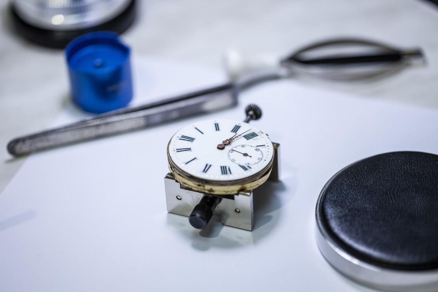 watch repairing service