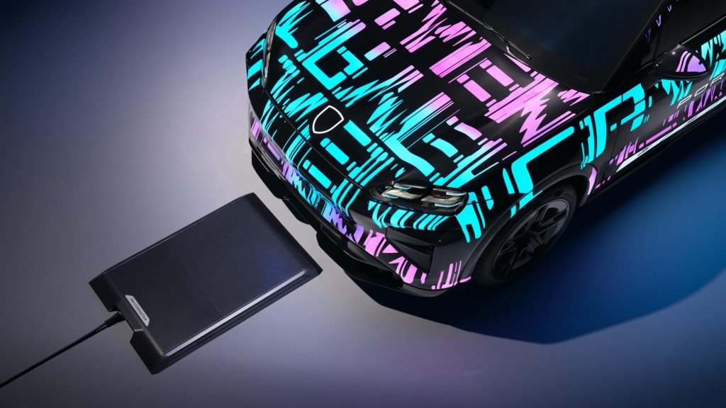 Wireless Charging Debuts in Porsche Cayenne